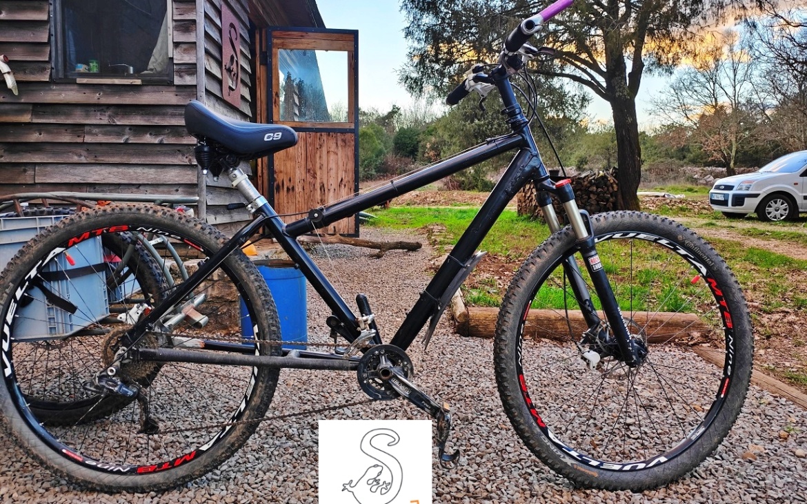 Sébastien vient se fabriquer un cadre atypique !